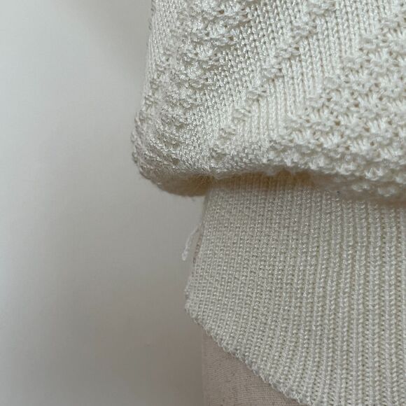 Vintage 1980s Leslie Fay Sweater | Made in USA Textured Knit Batwing Pullover - Picture 6 of 9